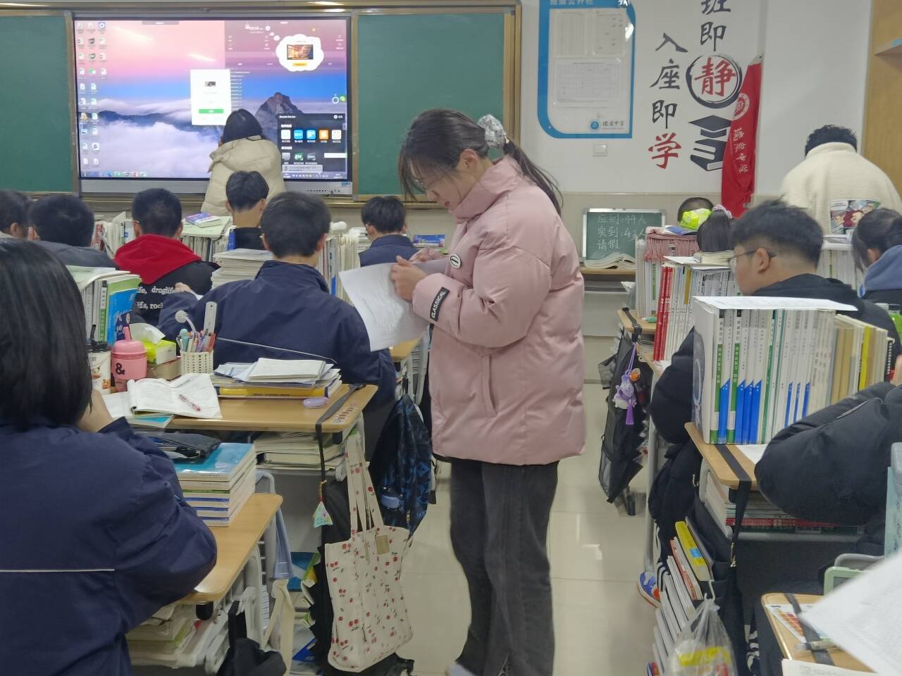 8. 发放调查问卷.jpg