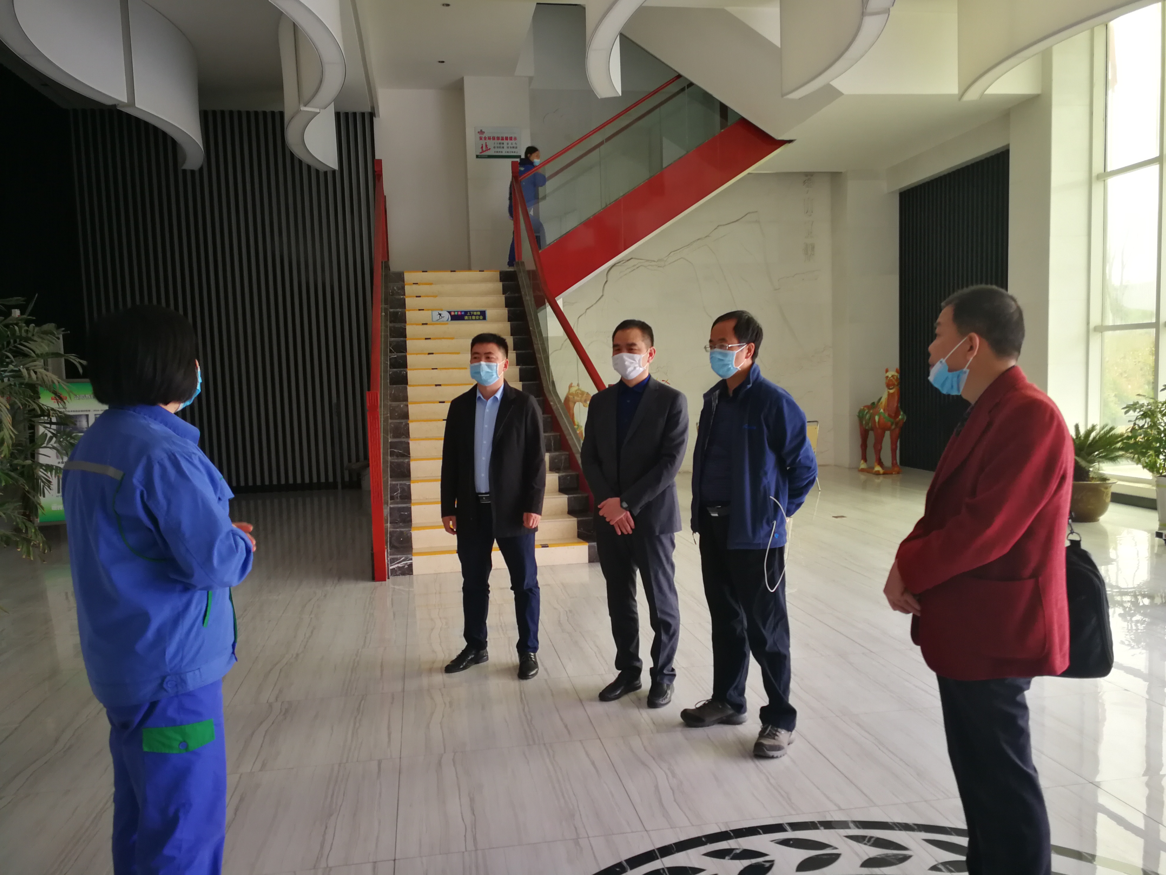 4ecca611375d4386b7086146ebf555fd.jpg 4ecca611375d4386b7086146ebf555fd.jpg