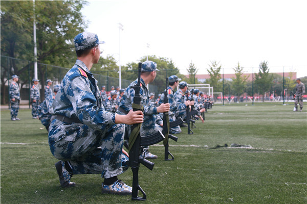 7f688a391363437a8226226dabaa81a0.jpg 按指定姿势保持不动.jpg