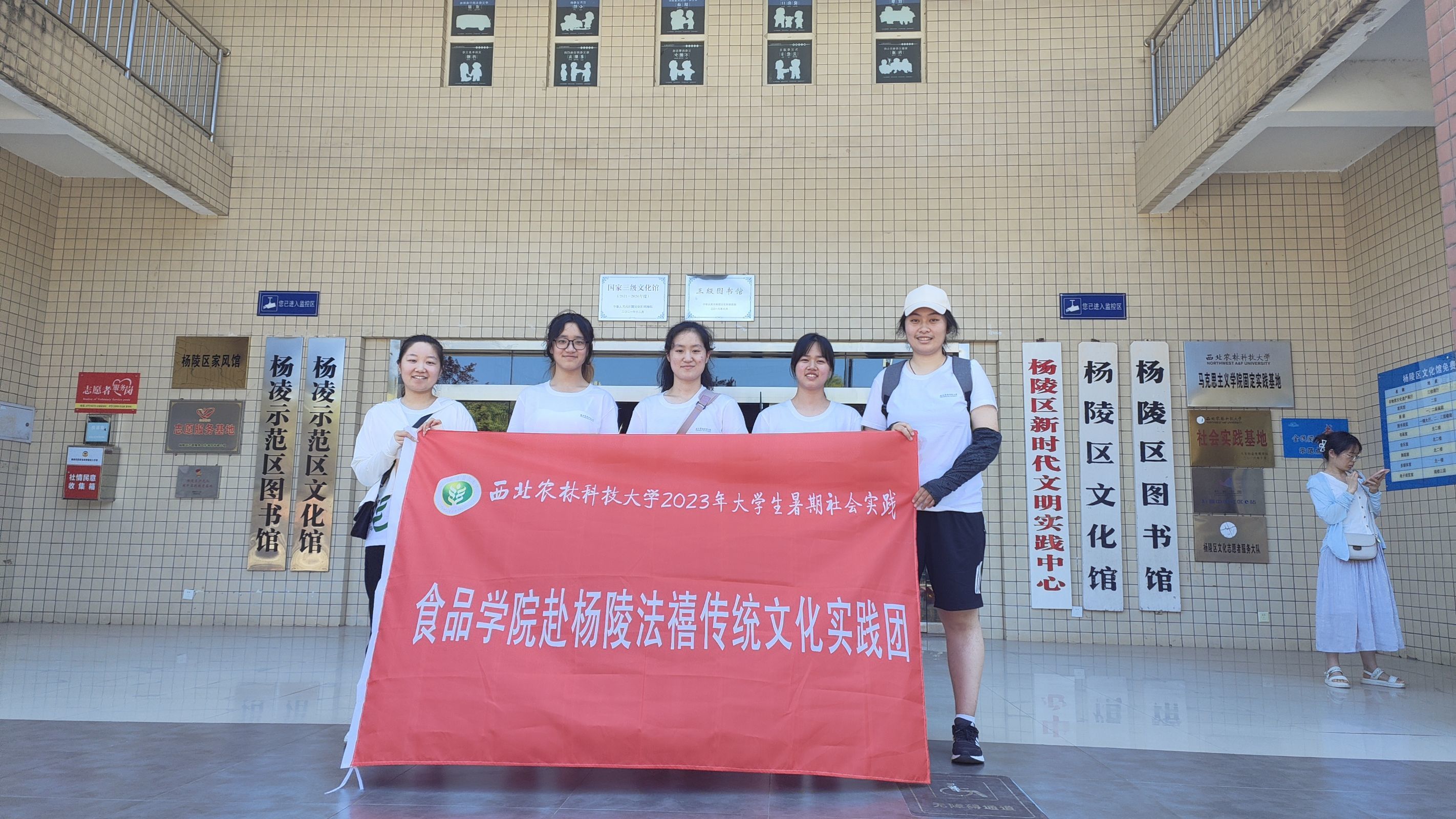 2de6e06a337e4f6797a9086c38429c32.jpg 2de6e06a337e4f6797a9086c38429c32.jpg